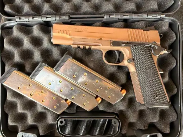 Sig Sauer 1911 Emperor Scorpion 45acp