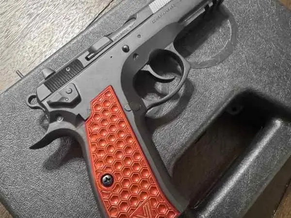 CZ SP-01 Tactical- Vytal Grips