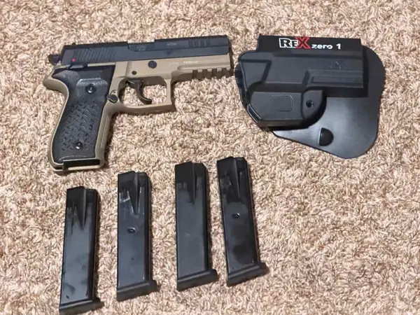 Arex Zero 1S plus 4 mags