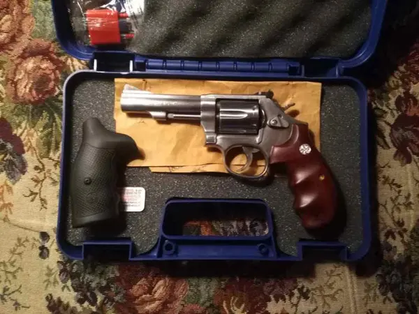 WTT: Smith & Wesson 67-5 .38+p exc cond in box