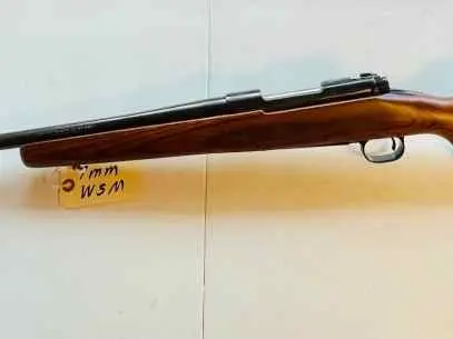 Win 70 classic laminate 7mm WSM w/ 400 rounds h