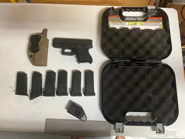 Glock 26 Gen 3 6 Mags and Holster WTS