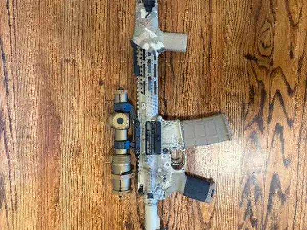 AR-15 w PA PLXc 1-8