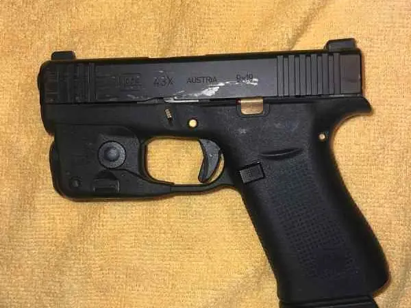 GLOCK 43X with Streamlight & gold acces. Upgrades