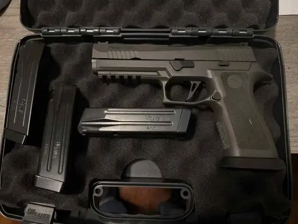 Sig Sauer P320 x Five Legion 9mm