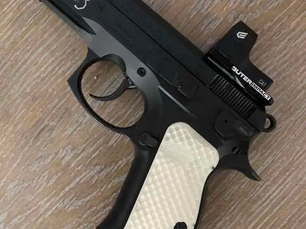 CZ P01 75th Anniversary with optic WTS WTT