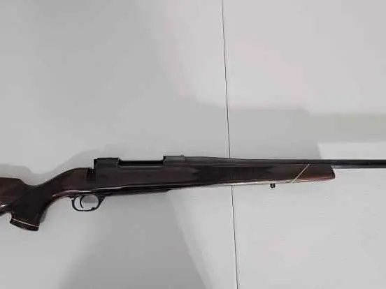 BNIB Weatherby Mark V Collectors Rifle