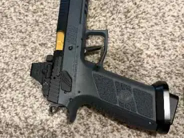CZ P09