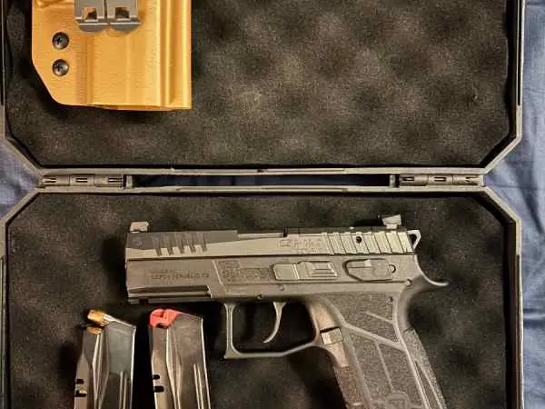 CZ P-09 c Nocturne FS/FT