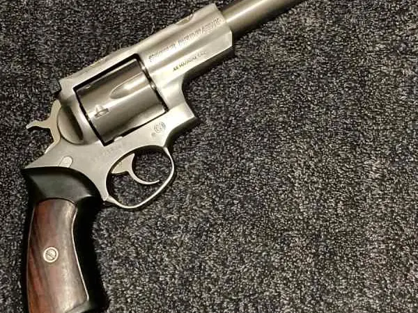 Ruger Super Redhawk 44 magnum with 7.5" barrel