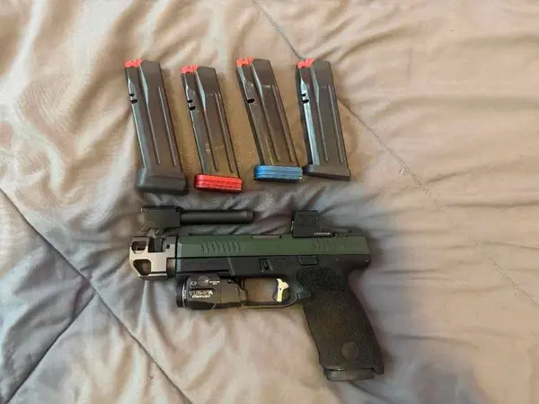 CZ P10C - Custom Work + Extras