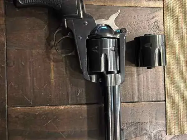 Ruger Blackhawk 357 Magnum 9 mm both cylinder