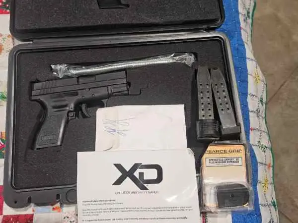 Springfield xd-9 subcompact