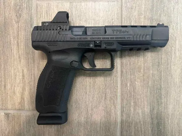 Canik TP9SFx - Optic + O-light