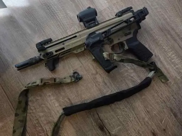 CMMG Dissent 6.5" .300 blk FDE