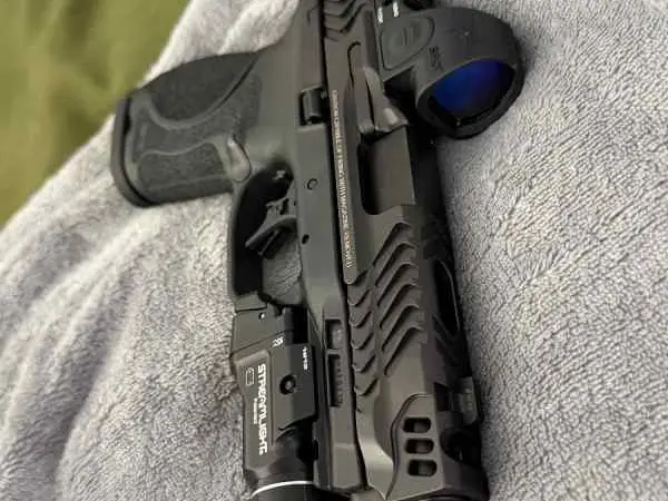 M&P carry comp NIB