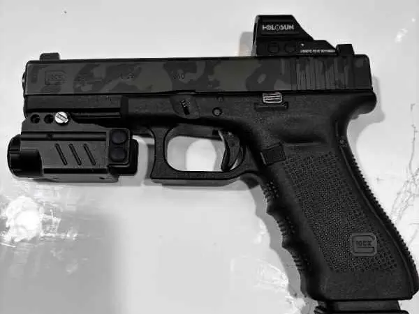 Glock 22 (Camo)