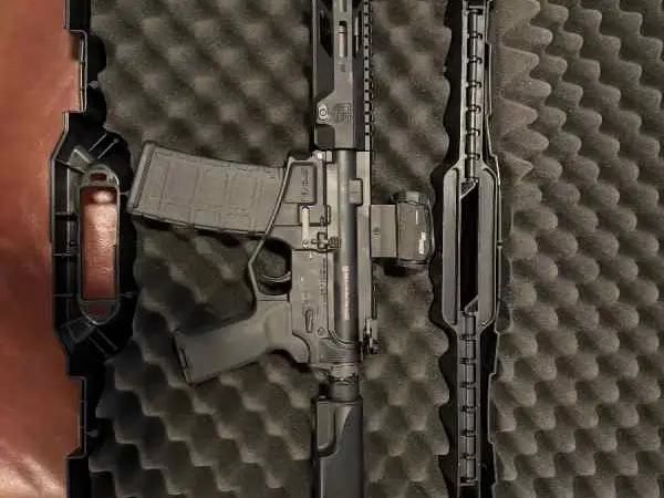 Diamondback DB15 AR-15 Pistol With Case