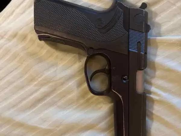 S&W 915 9mm