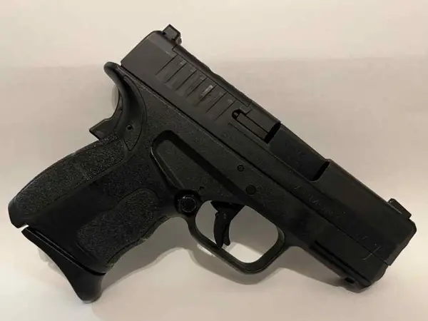 Springfield XDS-9 with holster