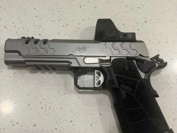 DISCOUNTED! Kimber 2k11 Comp with 2.5 MOA SRO