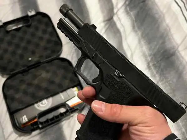 Glock 17 Gen 4 MOS and Glock 19x