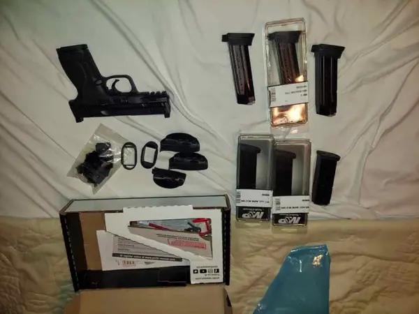 S&W M&P. 2.0