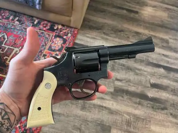 Smith and Wesson Model 15 38 special WTS/WTT