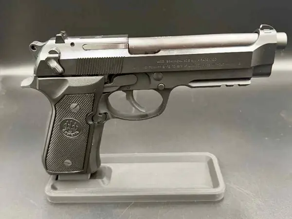 Beretta 96A1 Type F - .40 S&W — Like New