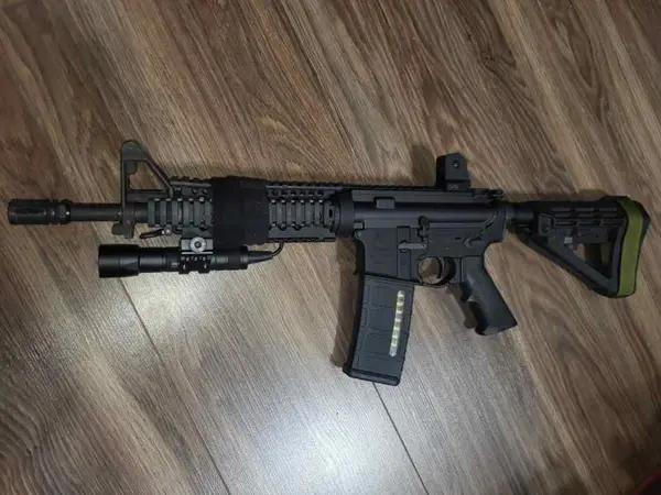 Colt Commado PISTOL