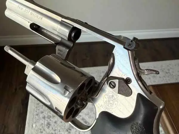 Smith & Wesson 357 Magnum