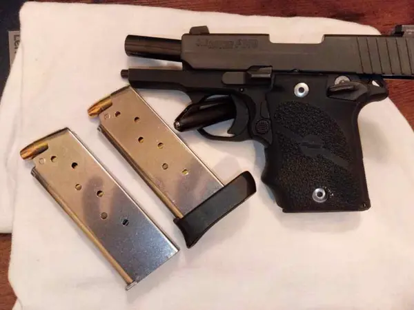 P938