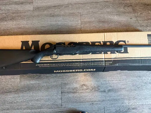 Mossberg patriot bolt action 22–250 brand new