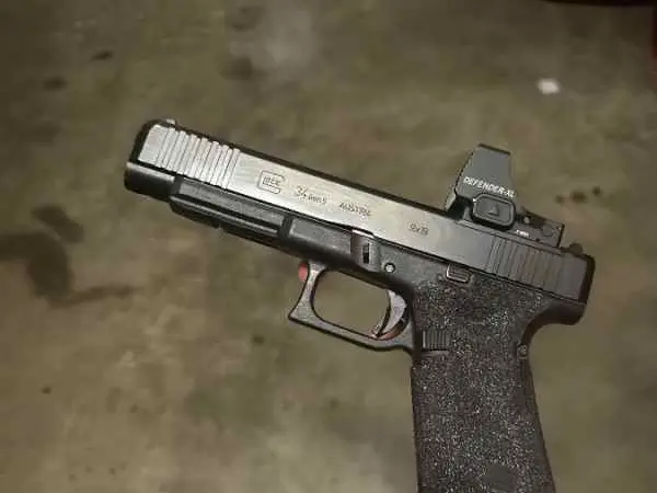 Glock 34 gen 5 MOS with DEFENDER XL