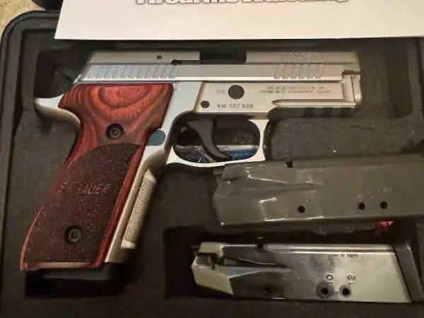 Sig Sauer p229 Stainless Steel Compact elite .40