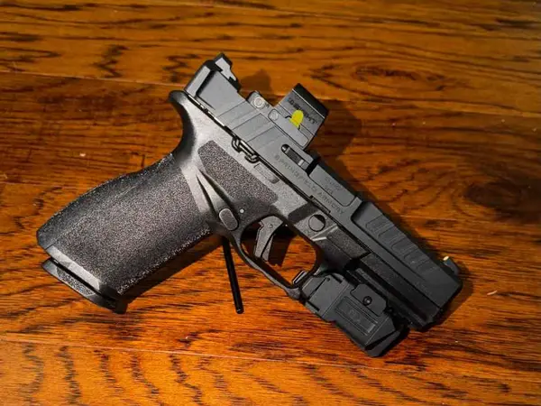 Springfield Echelon 4.5 Optics and Light