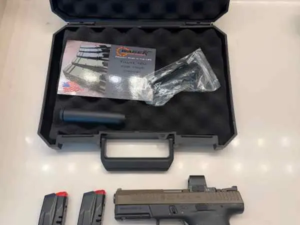 CZ P10C