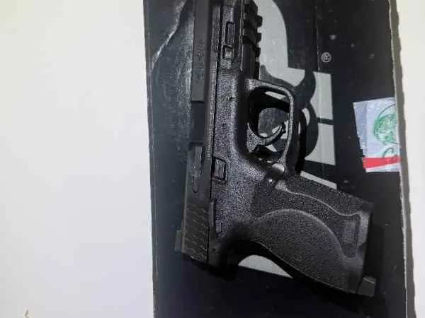 M&P9 2.0 compact frt