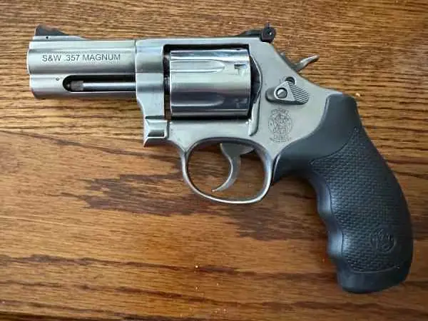 686 plus
