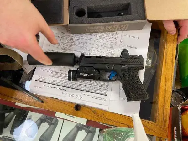 Glock 19 threaded barrel optics ready