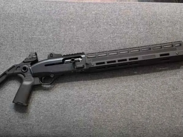 Berreta 1301 Tactical Mod 2