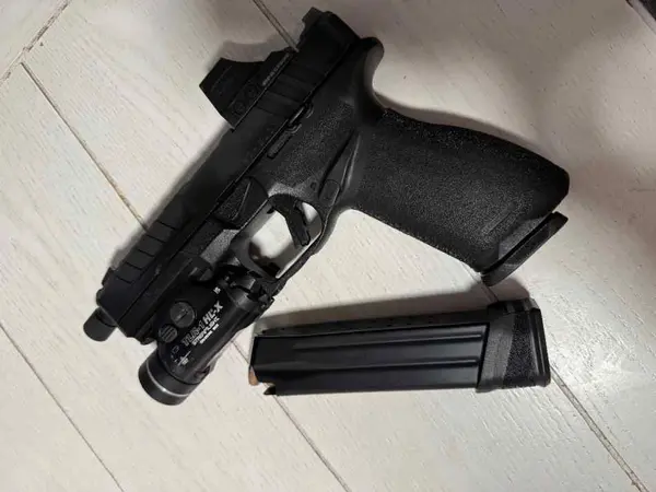 WTT Echelon 4.5 threaded barrel