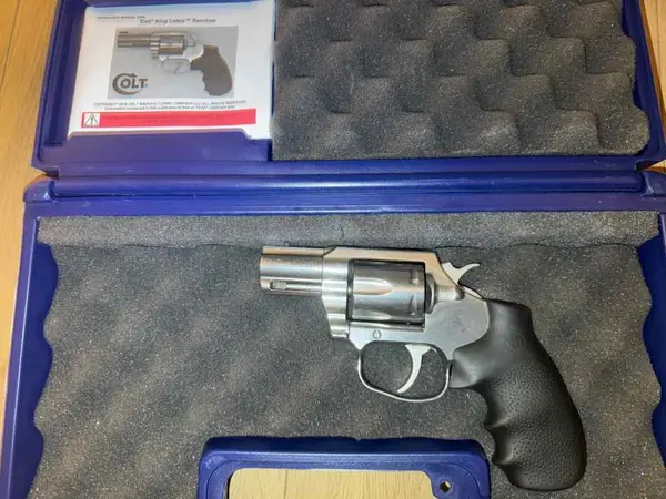 Colt King cobra 2” 357 magnum