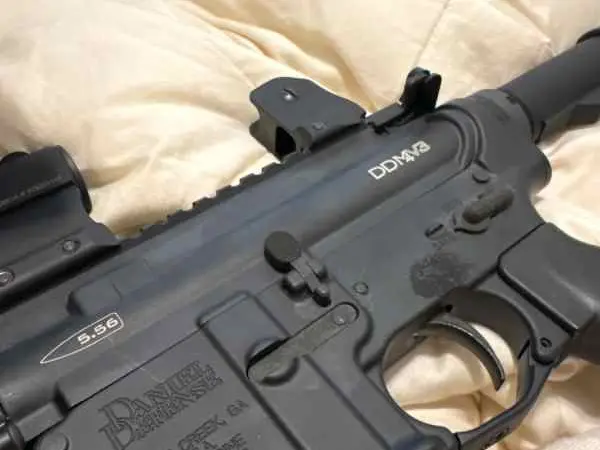 Daniel defense ddm4v3 with aim point optic