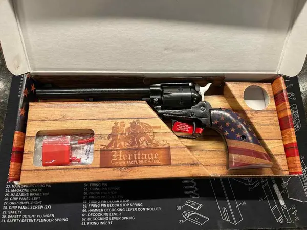 Heritage Rough Rider Flag 22LR