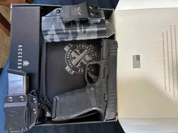 Hellcat pro 9mm w/ palmetto armory AR-15