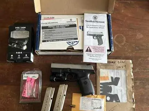 S&W SW9VE 9mm Package