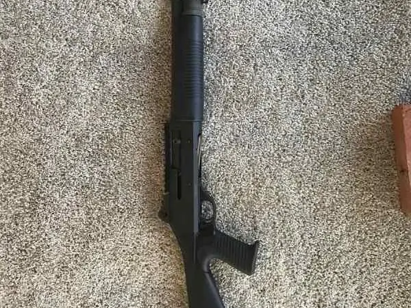 Benelli M4 shotgun w/ 325 rds of 00 buck