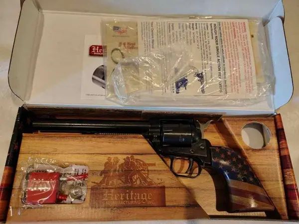 Heritage 22lr Revolver NIB US Flag Edition $130