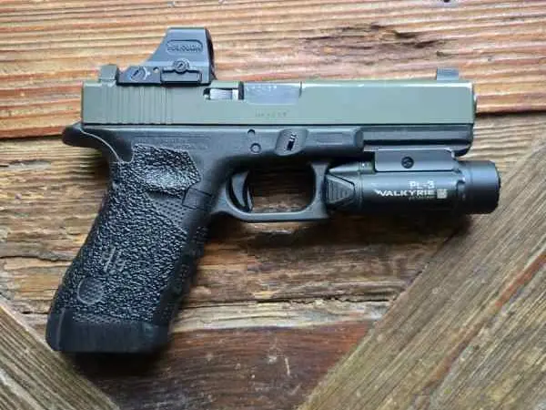 Glock 17 gen 4 with Holosun 508T and Olight